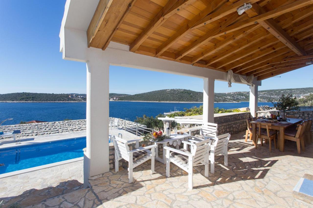 Villa, Stone House With Swimming Pool & Sauna, Beach, Sevid Esterno foto