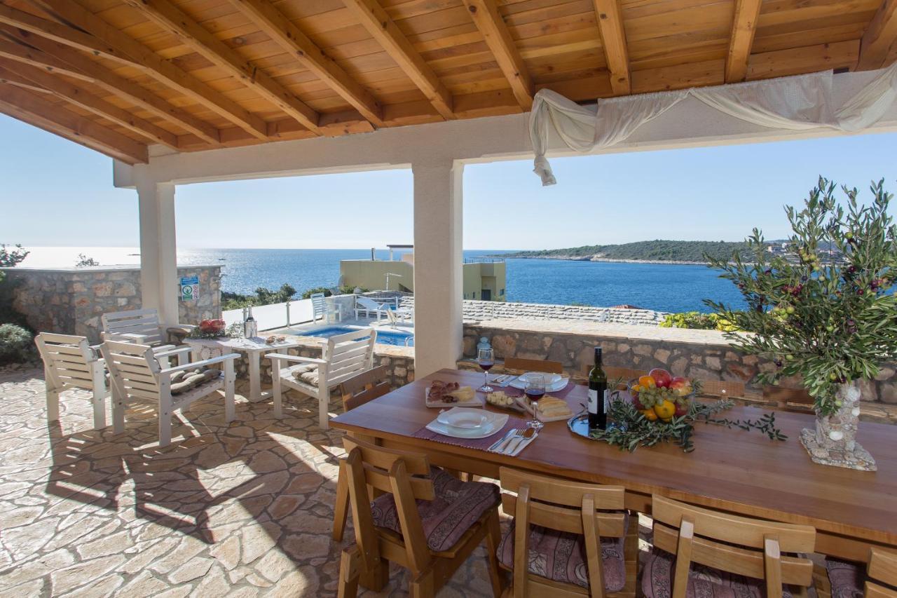 Villa, Stone House With Swimming Pool & Sauna, Beach, Sevid Esterno foto