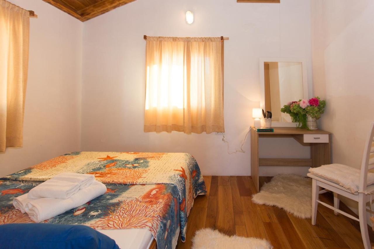 Villa, Stone House With Swimming Pool & Sauna, Beach, Sevid Esterno foto