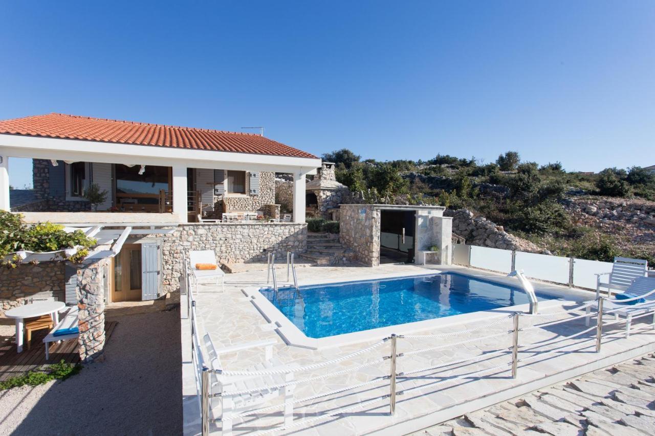 Villa, Stone House With Swimming Pool & Sauna, Beach, Sevid Esterno foto
