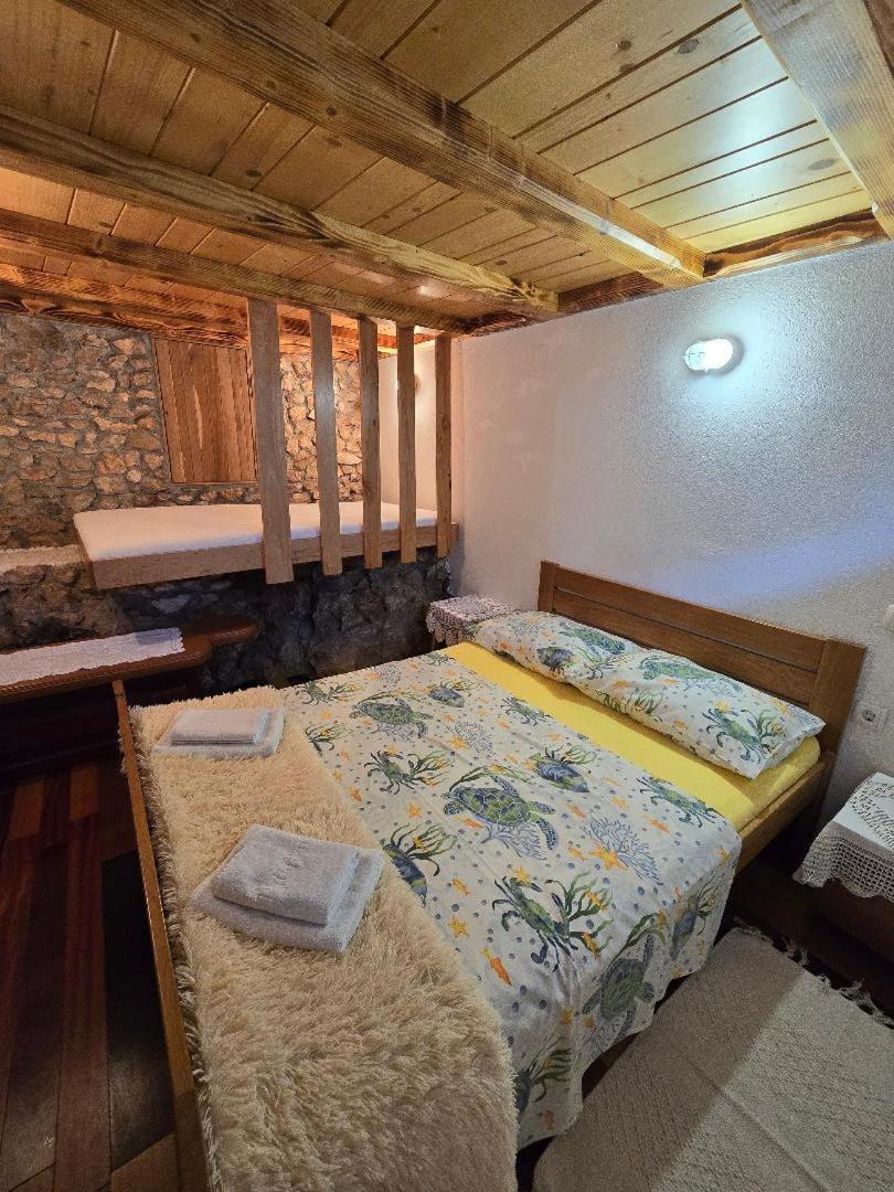Villa, Stone House With Swimming Pool & Sauna, Beach, Sevid Esterno foto