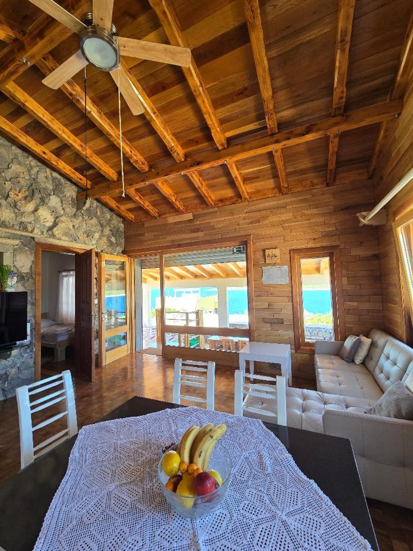 Villa, Stone House With Swimming Pool & Sauna, Beach, Sevid Esterno foto