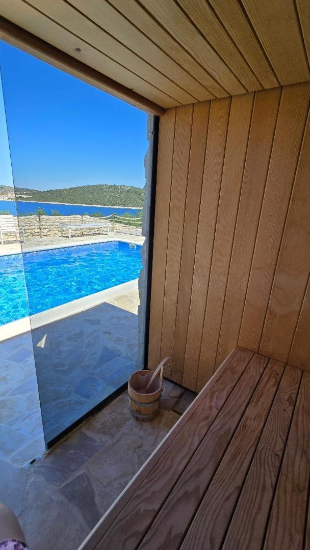 Villa, Stone House With Swimming Pool & Sauna, Beach, Sevid Esterno foto